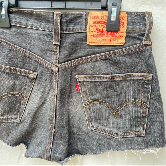 VINTAGE LEVI'S Denim Cuttoff Shorts Jean cut off 28 medium m 8 - Picture 3 of 5